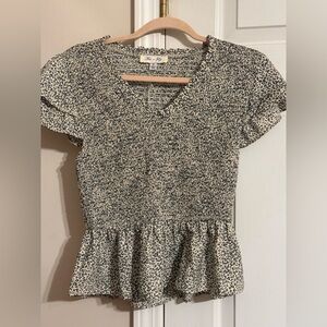 She + Sky Cheetah print short sleeve v neck top size s